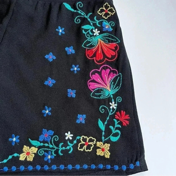 Xhilaration Black Embroidered High Waist Shorts Size XS - Picture 4 of 7